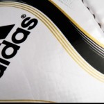 Acţiunile Adidas au atins un nivel record după ce compania a raportat profit peste aşteptări