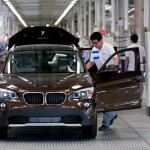 BMW raporteaza vanzari si profit in scadere in primul trimestru, dar peste estimarile analistilor